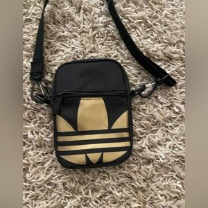 Small Adidas Crossbody (gender neutral)